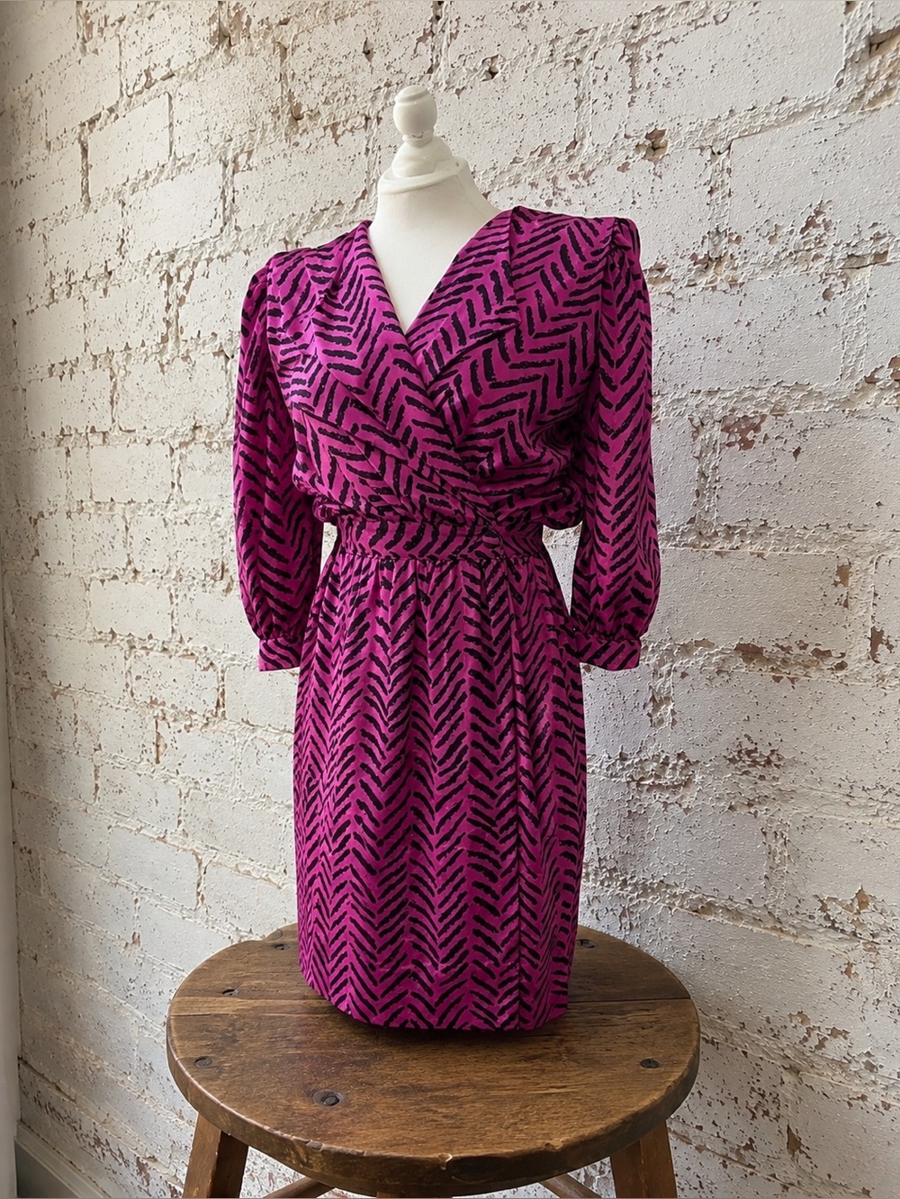 Vintage 80s Mob Wife Fuchsia Animal Print Power Dress Padded Shoulder Sleaze